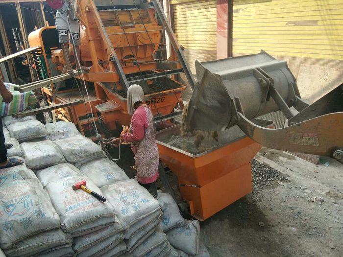 mini concrete mixer with pump(002)